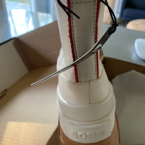 Sorel Brex Chelsea Boots NWB - Picture 5 of 7